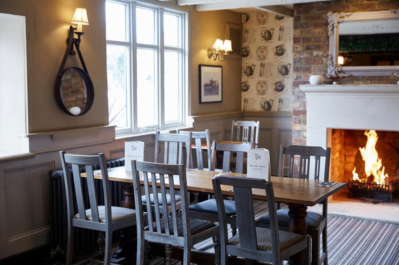 Hotel Crossroads By Chef & Brewer Collection Weedon Bec Exterior foto