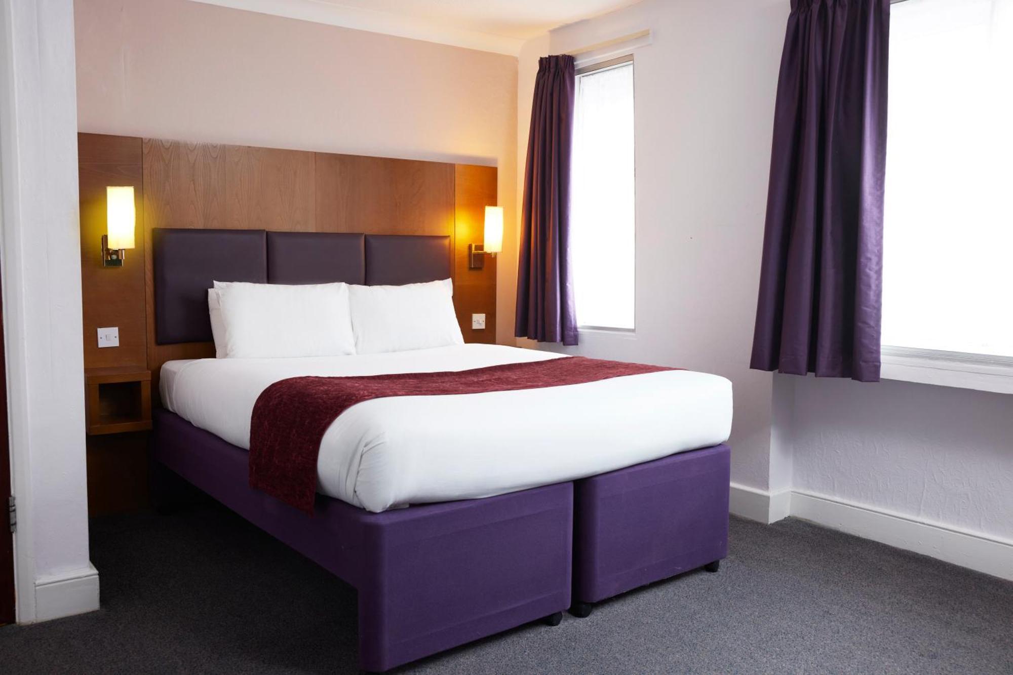 Hotel Crossroads By Chef & Brewer Collection Weedon Bec Exterior foto